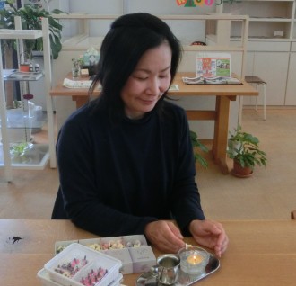 お灸タイ 髙村講師 014f7733612365560e652e02f25a76c8