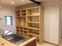 造作収納棚のキッチン (2)