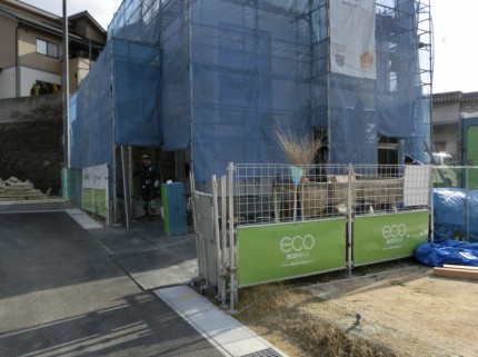 下関市でシンボルツリーと板塀が印象的な外構工事